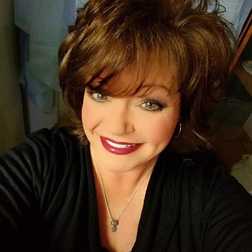 Meet your Posher, Dana